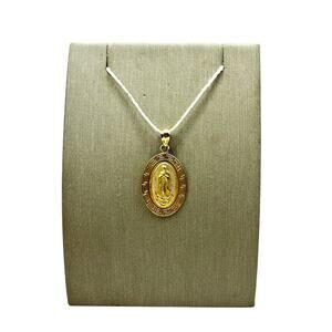 14K Yellow Gold Virgin Mary Religious Oval Pendant (17284)